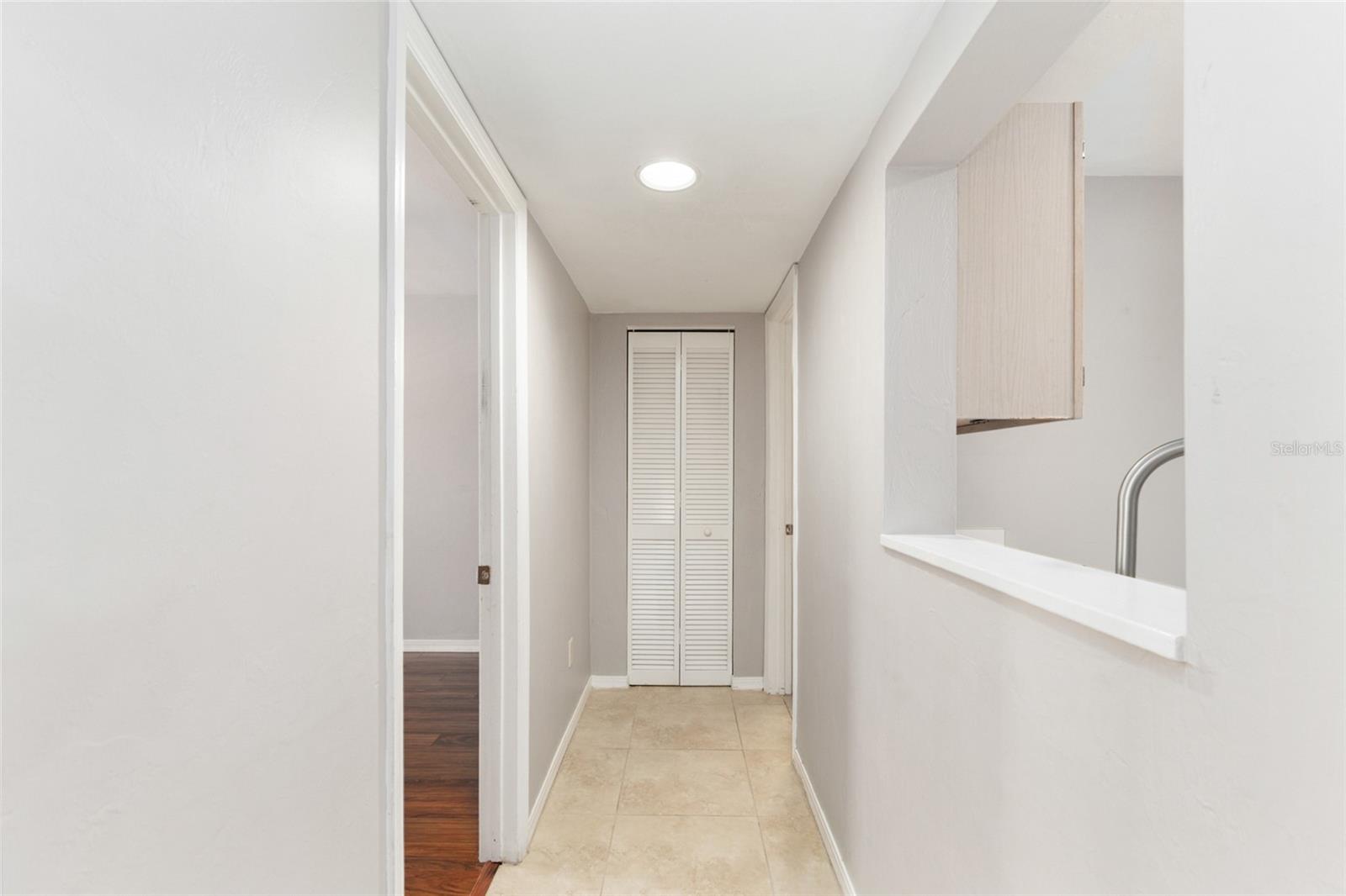 Image 19 of 29 For 2360 Archer Road 506