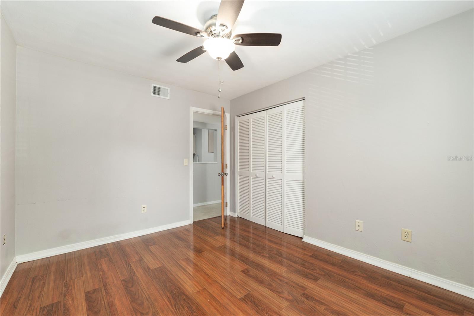 Image 21 of 29 For 2360 Archer Road 506