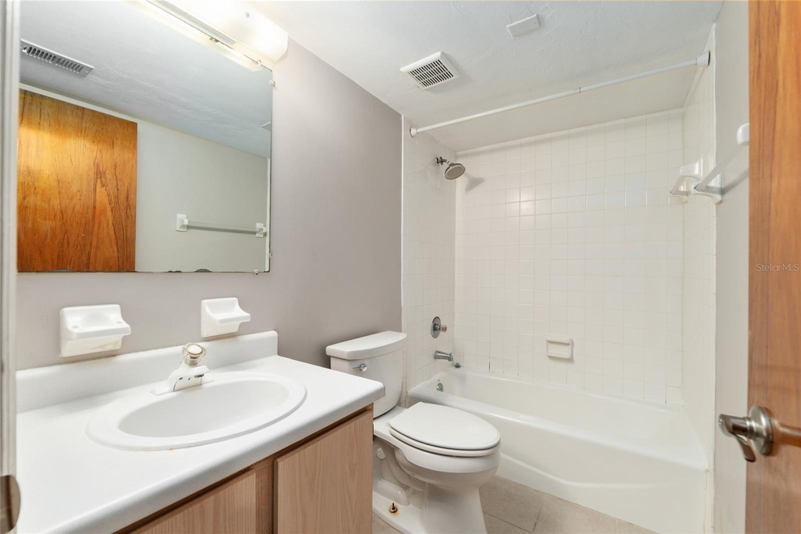 Image 23 of 29 For 2360 Archer Road 506