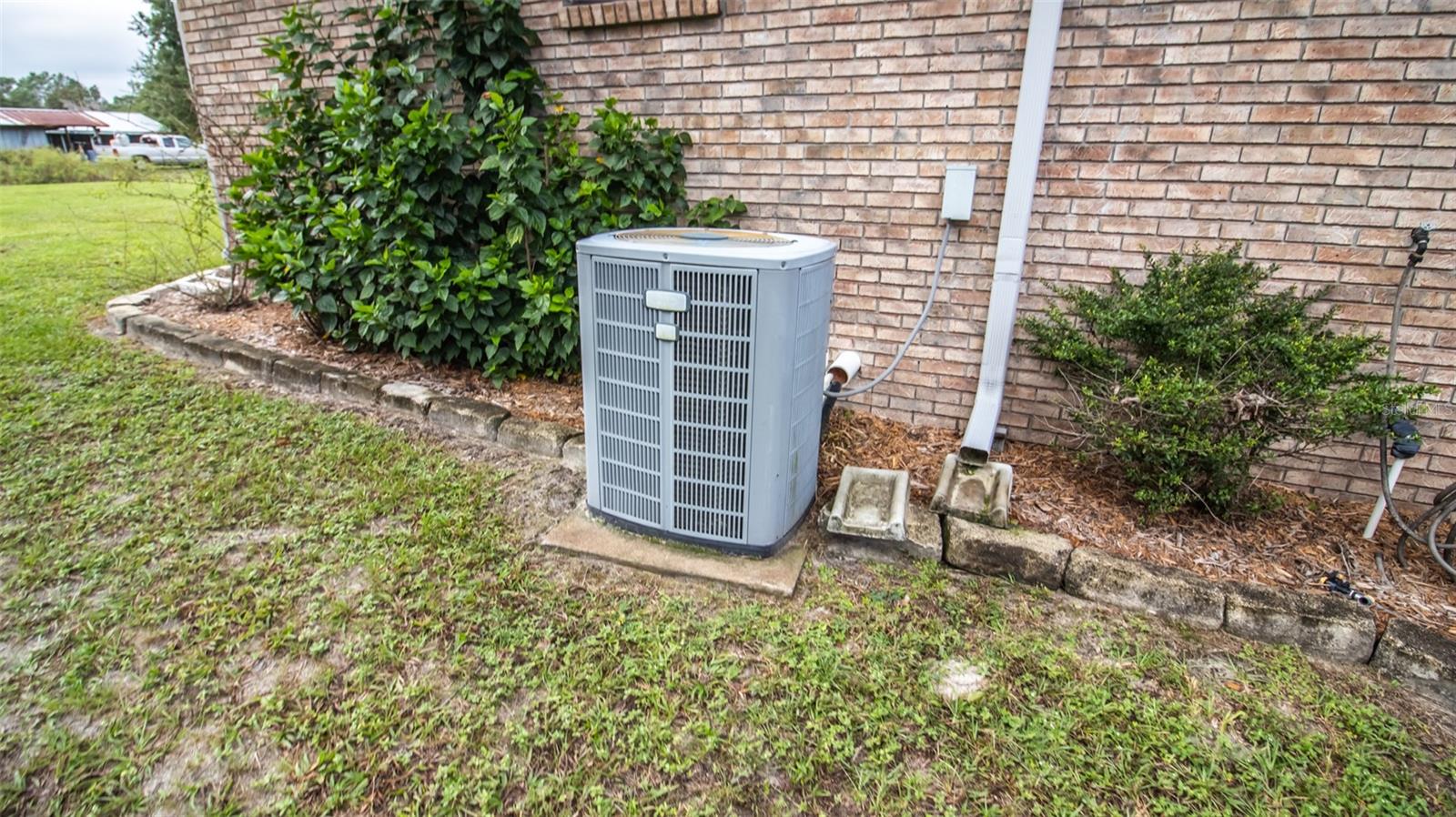 Image 32 of 37 For 589 71st Street