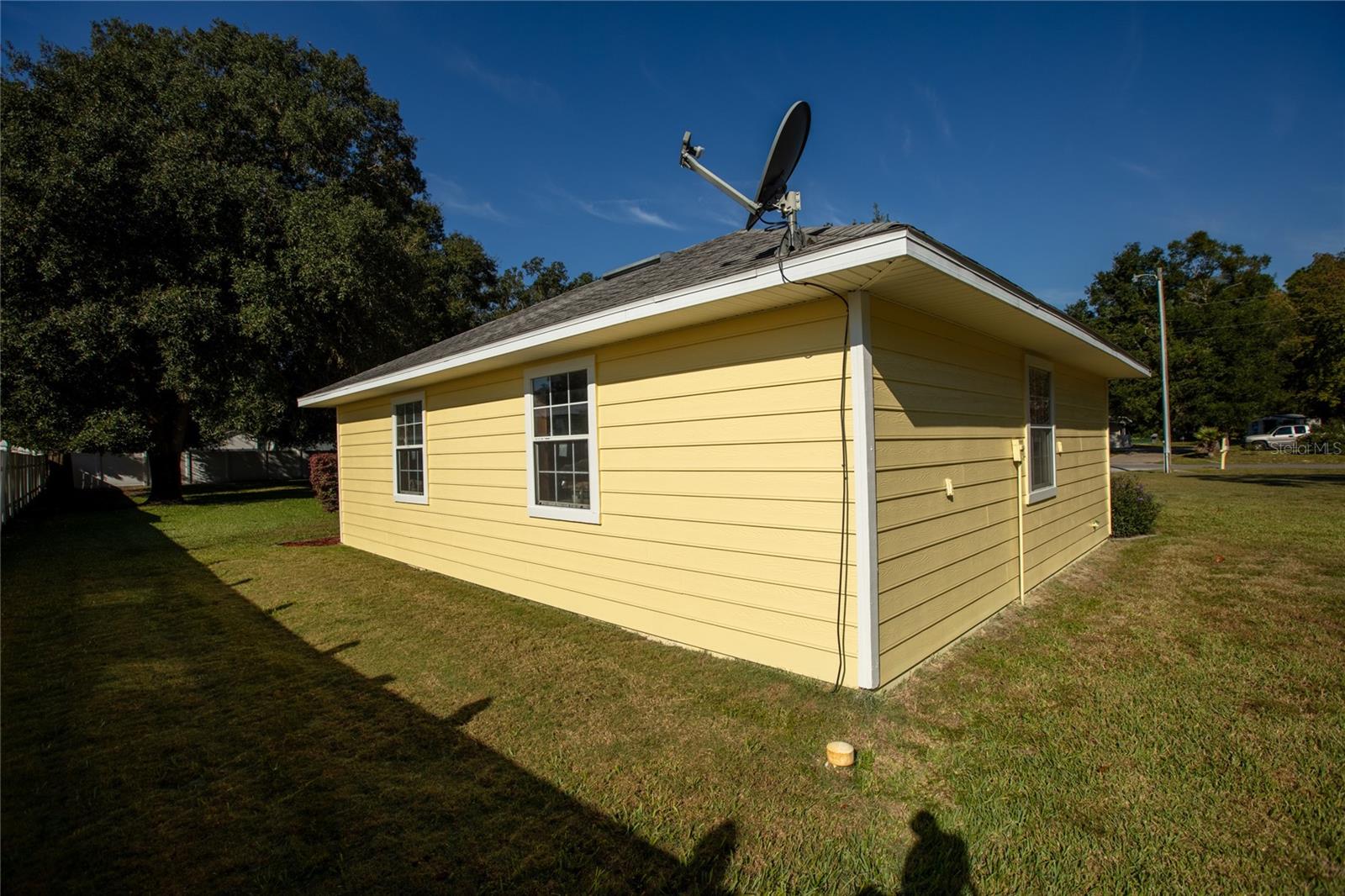 Image 13 of 66 For 618 44th Street