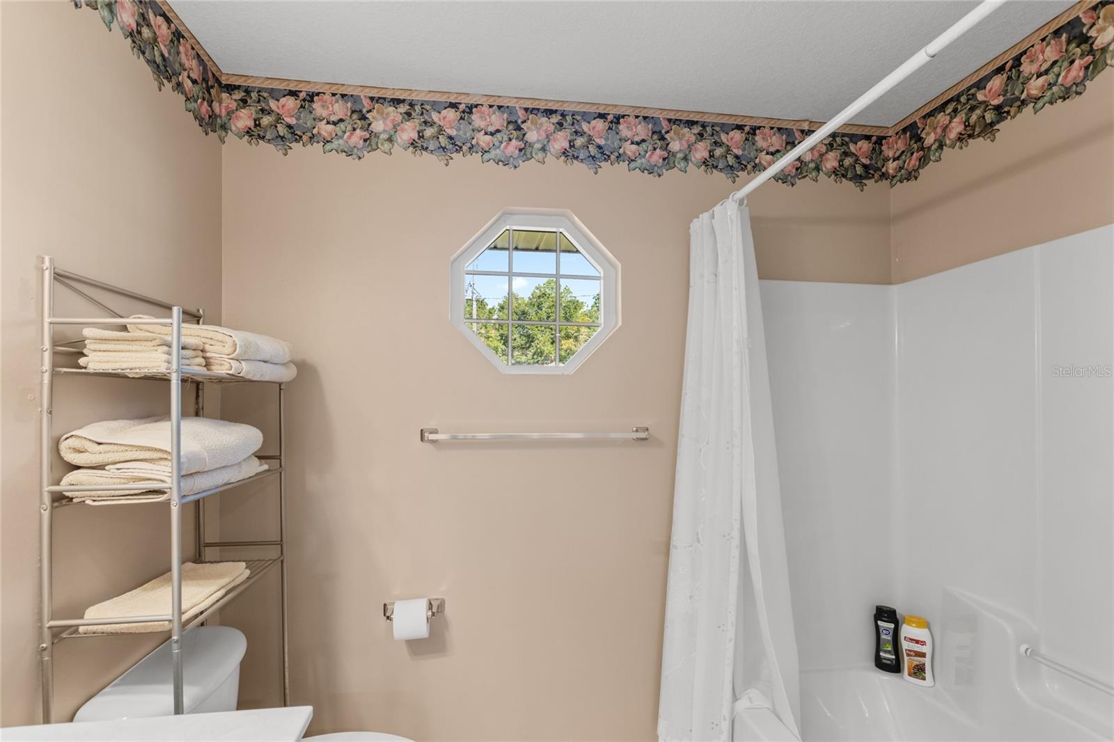 Image 39 of 66 For 618 44th Street