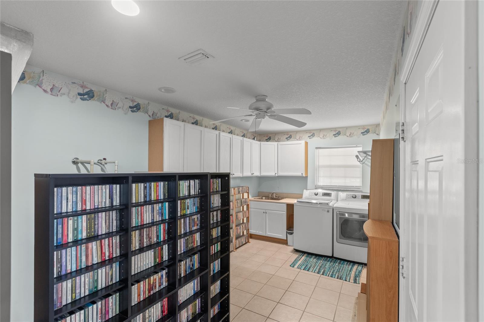 Image 46 of 66 For 618 44th Street