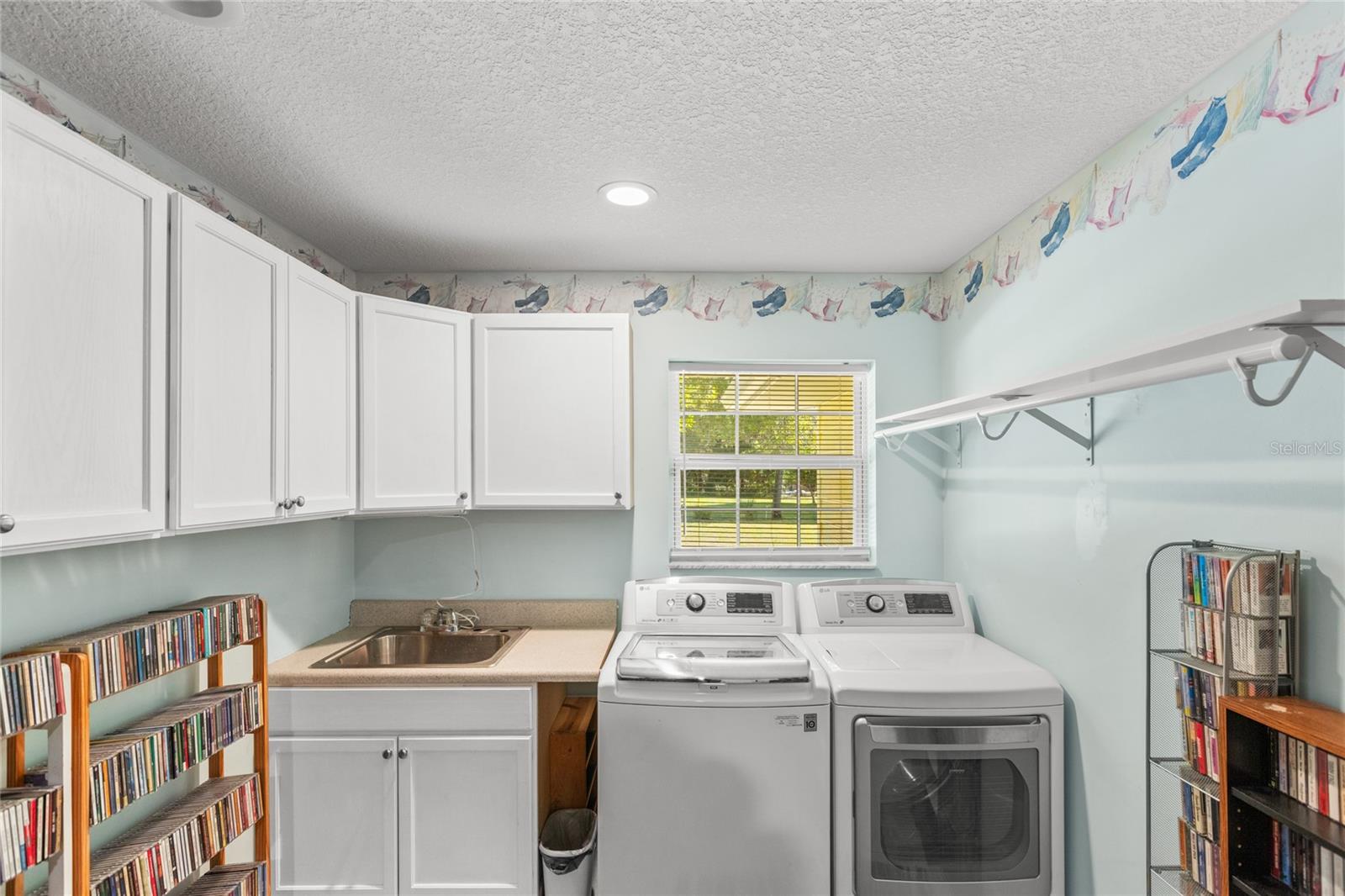 Image 47 of 66 For 618 44th Street