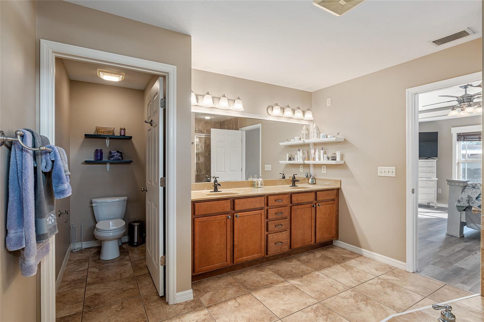 Image 38 of 95 For 630 Marigold Place