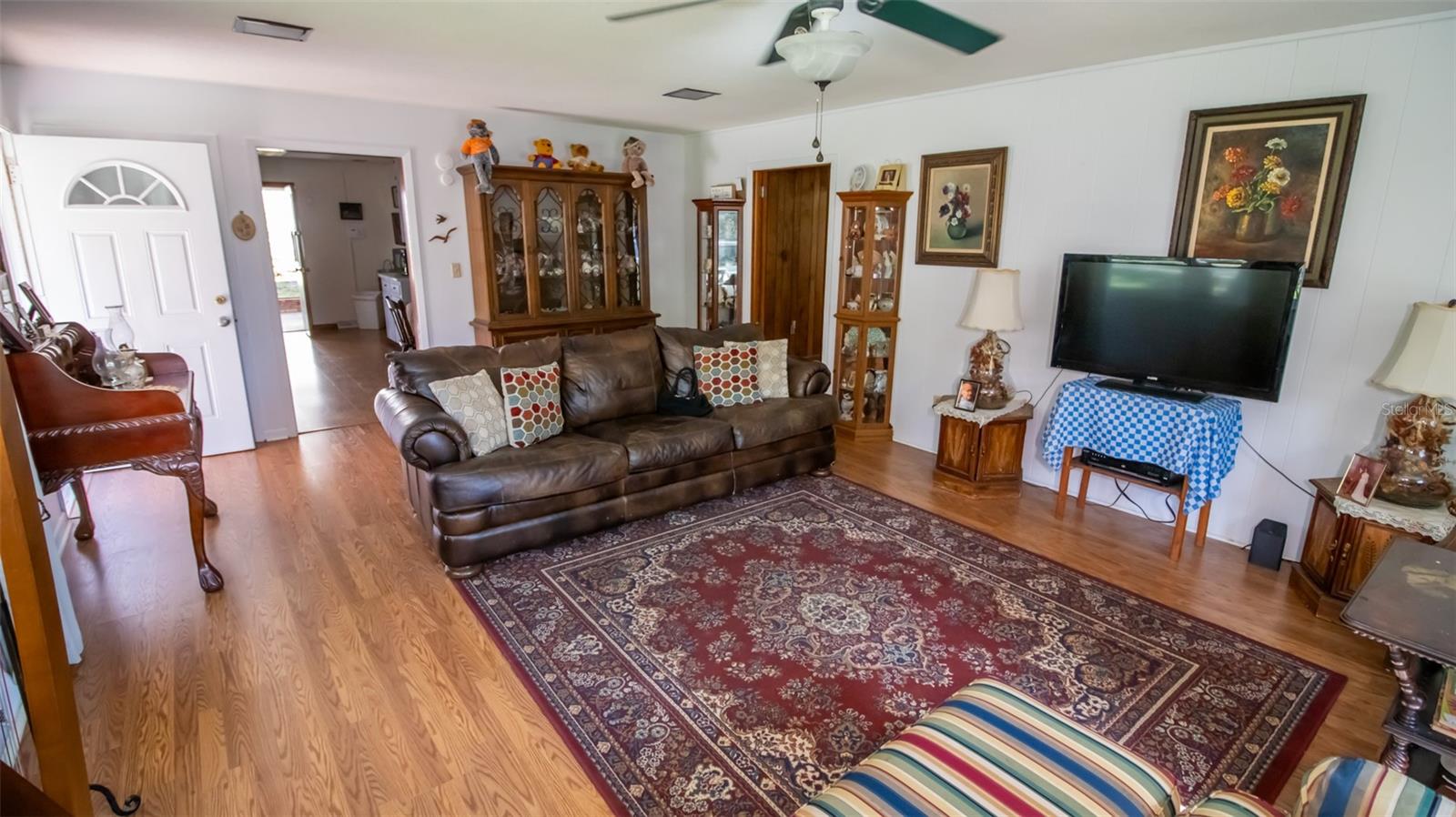 Image 4 of 32 For 150 Fairway Drive