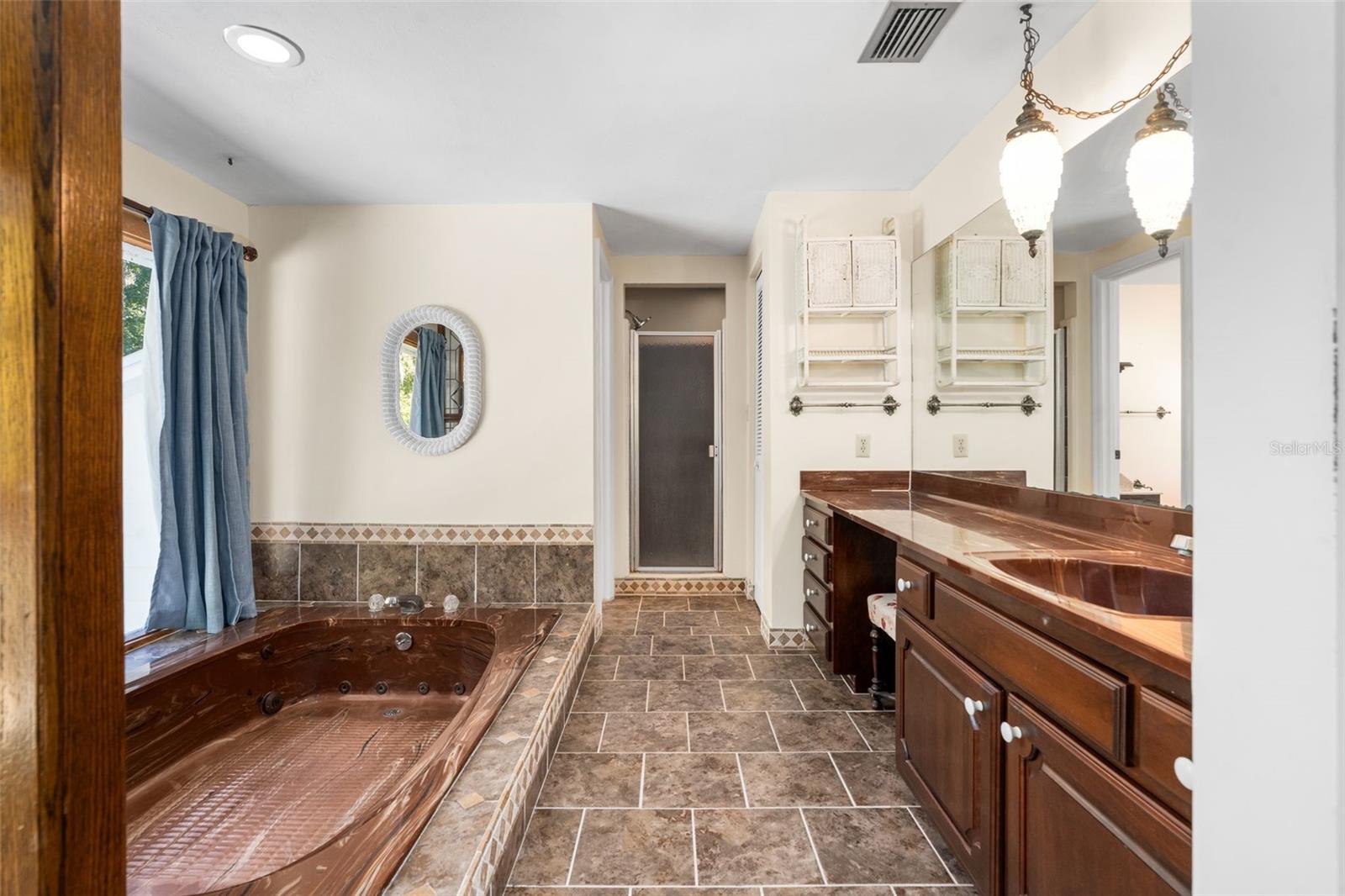 Image 20 of 53 For 4621 71st Boulevard