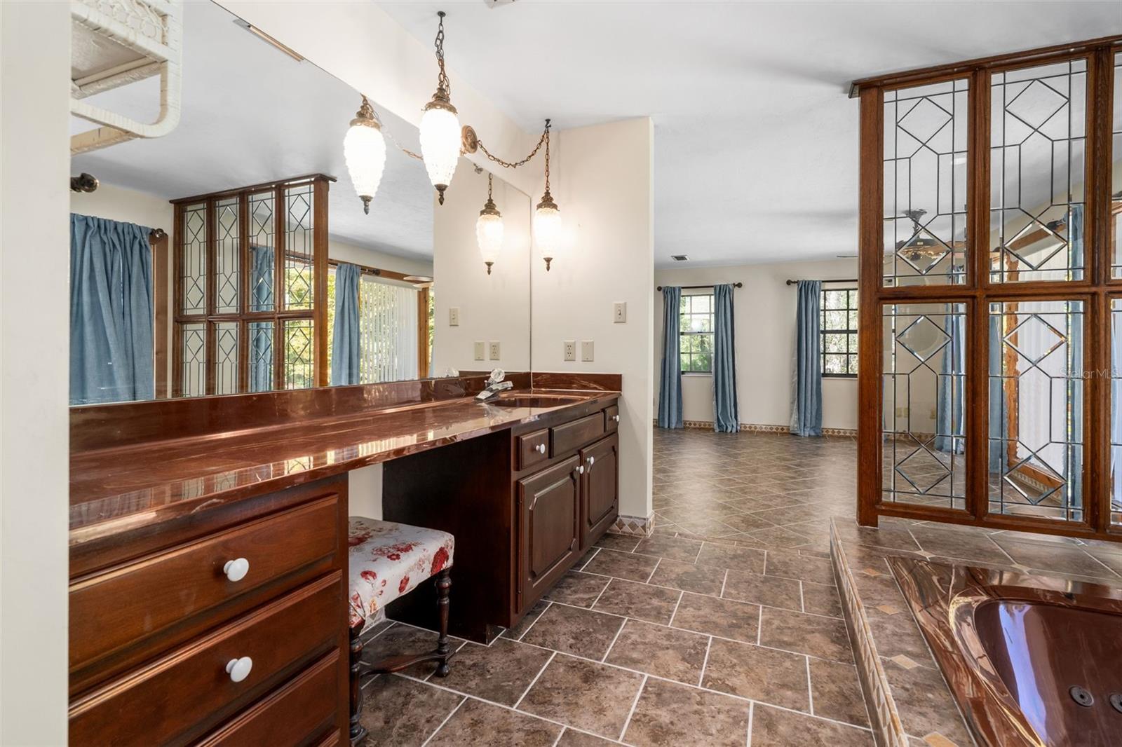 Image 21 of 53 For 4621 71st Boulevard