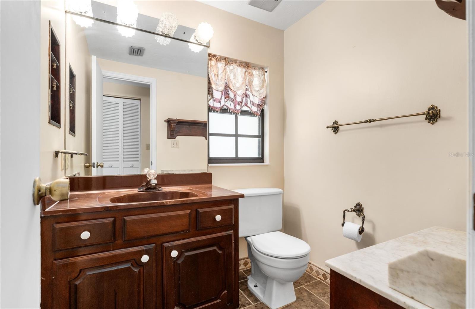 Image 22 of 53 For 4621 71st Boulevard