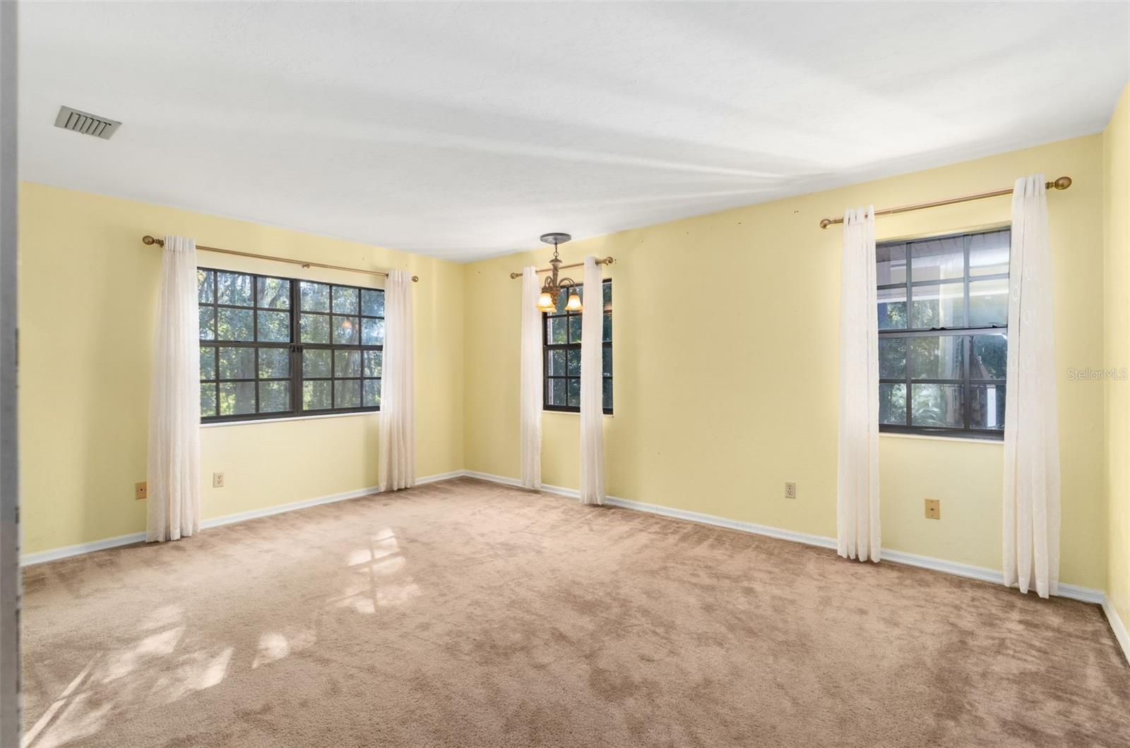 Image 23 of 53 For 4621 71st Boulevard