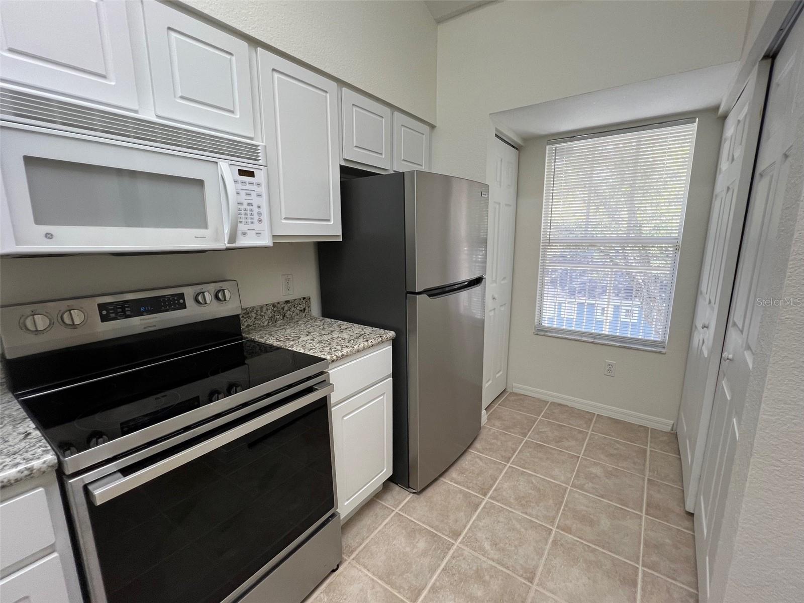 Image 11 of 32 For 4941 91st Terrace N302