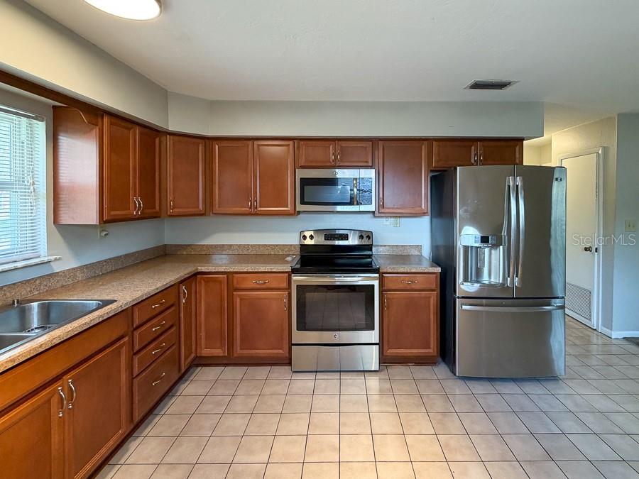 Image 4 of 24 For 3721 17th Place B