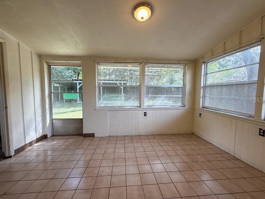 Image 7 of 24 For 3721 17th Place B