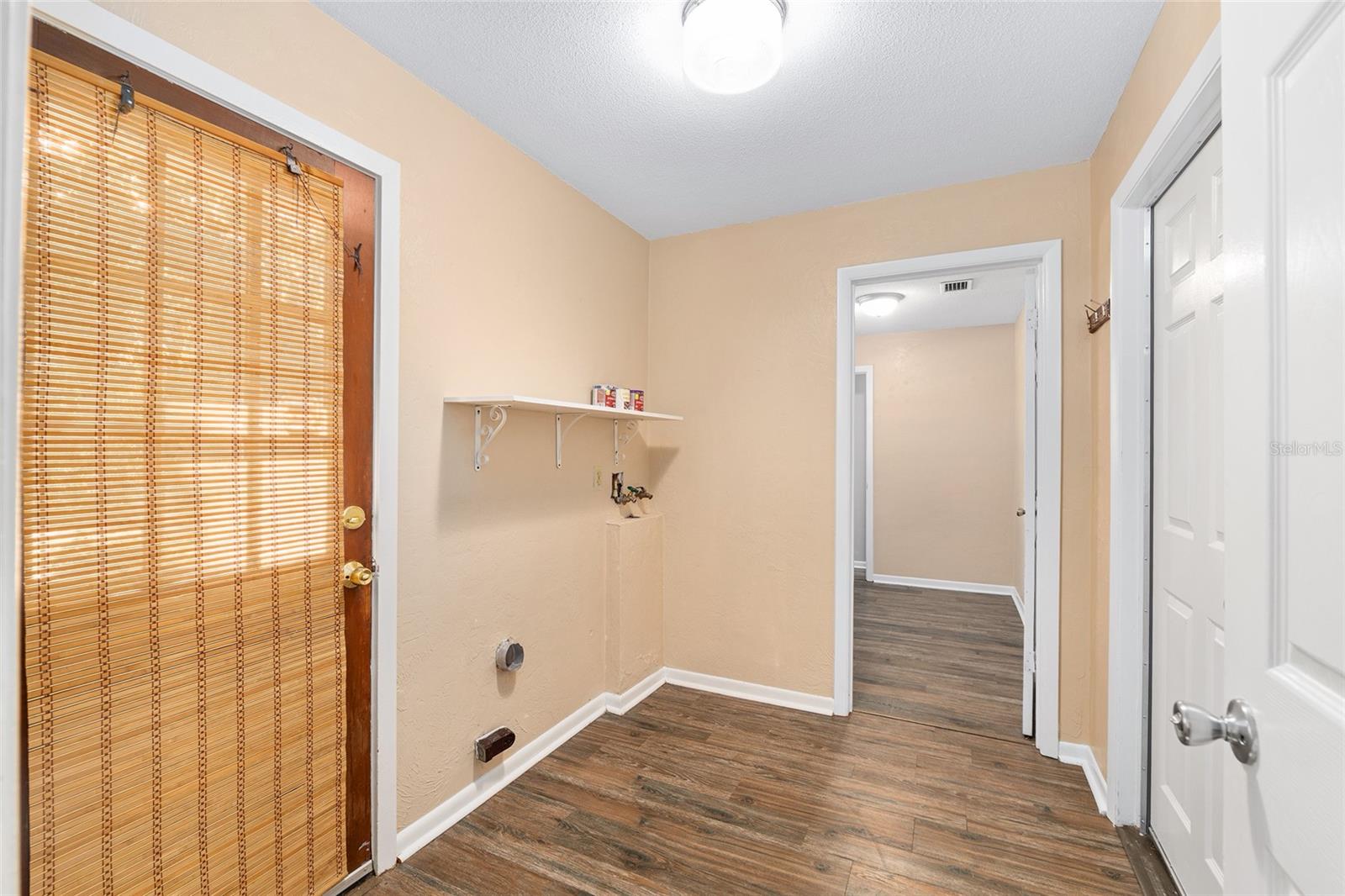 Image 23 of 26 For 10819 39th Avenue