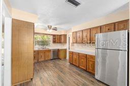 Image 9 of 22 For 10819 39th Avenue