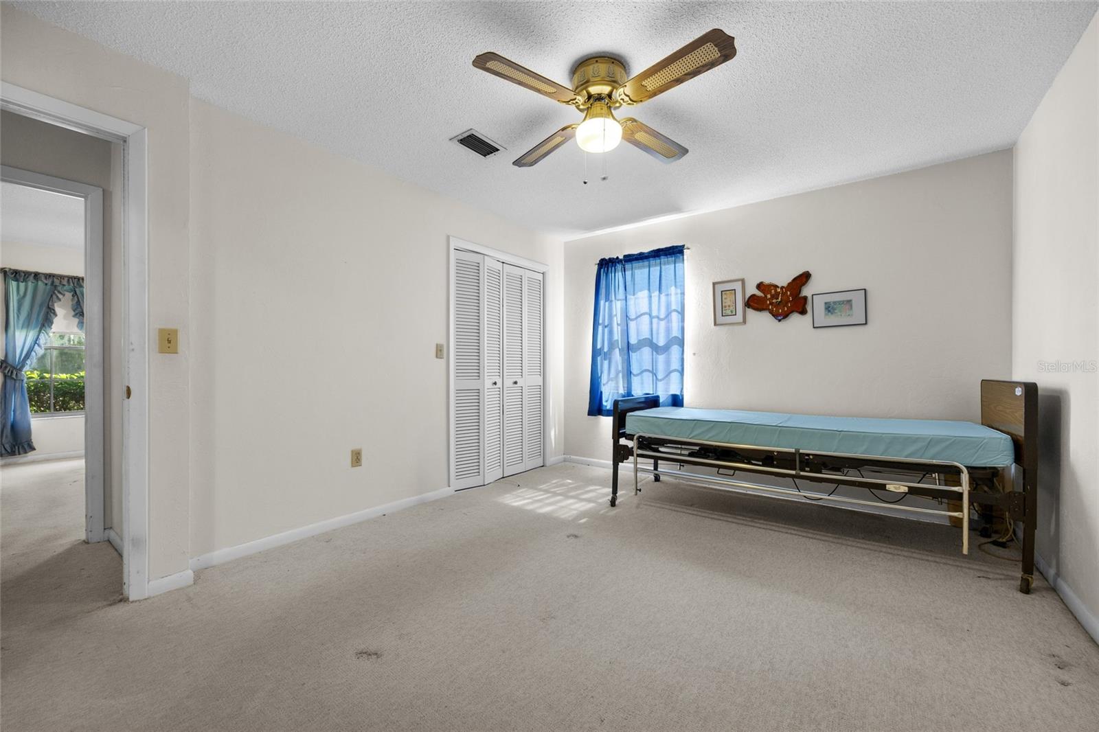 Image 28 of 83 For 960 Bethlehem Avenue