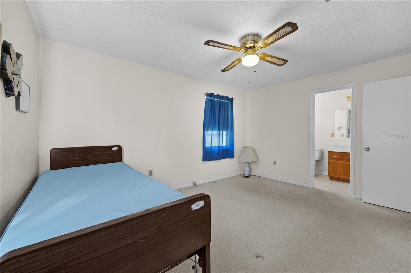 Image 29 of 83 For 960 Bethlehem Avenue