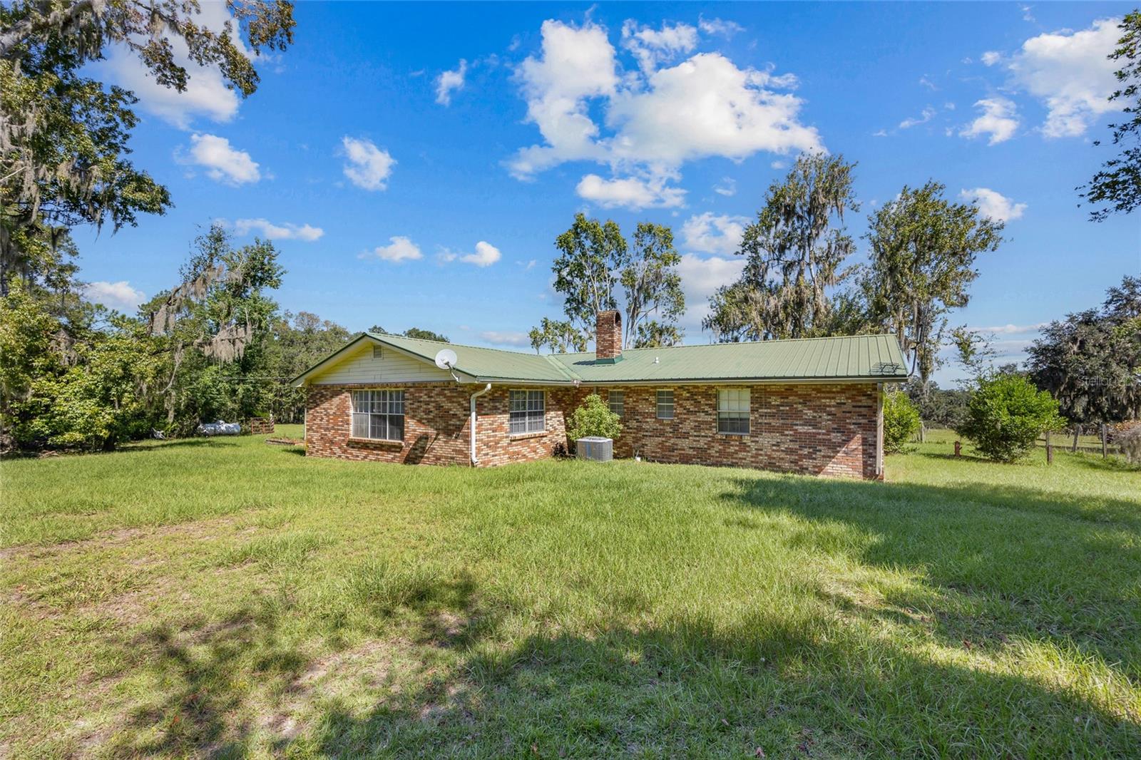 Image 41 of 83 For 960 Bethlehem Avenue