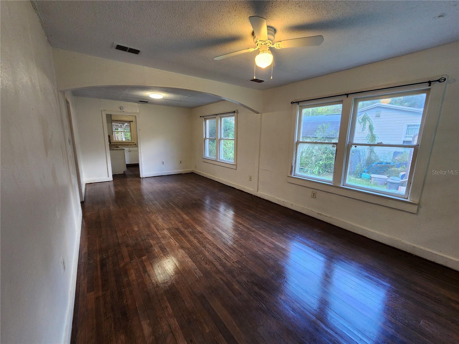 Image 12 of 42 For 1810 47 Terrace