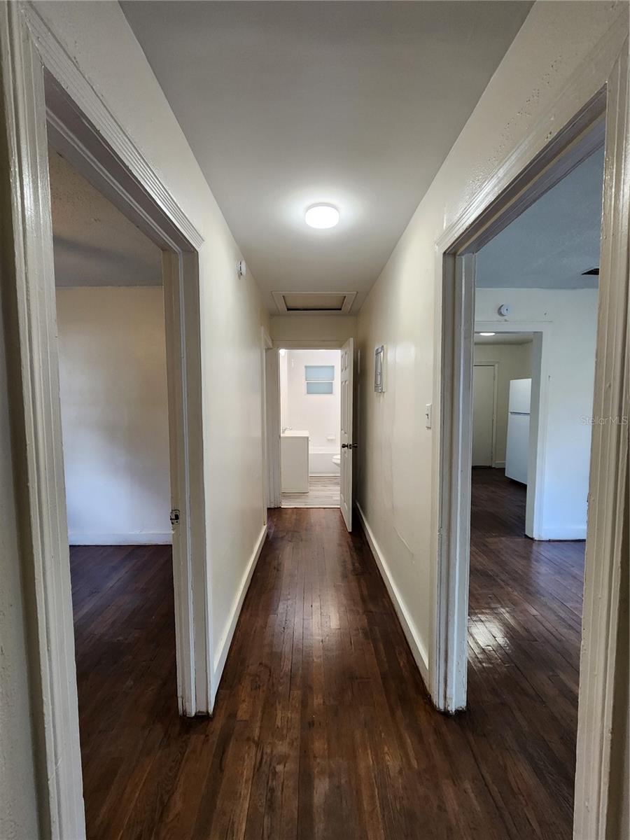 Image 24 of 42 For 1810 47 Terrace