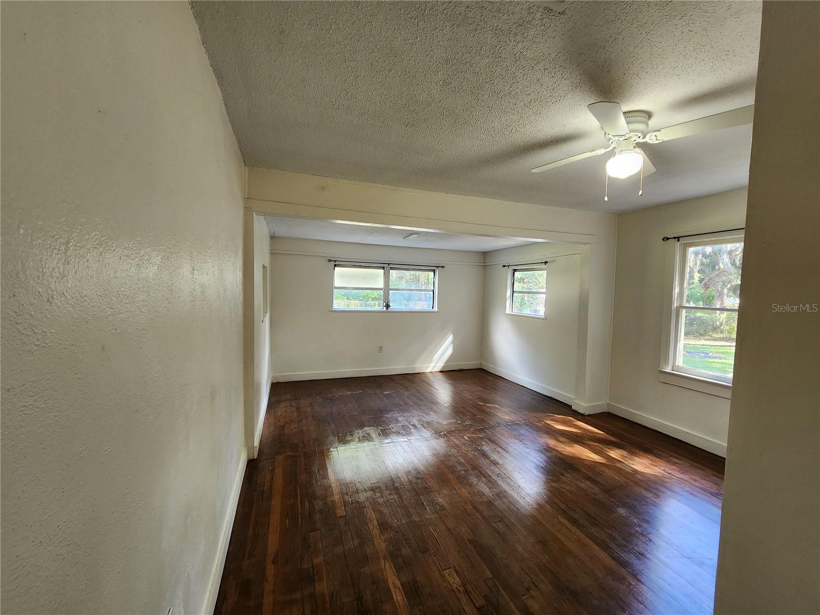 Image 29 of 42 For 1810 47 Terrace