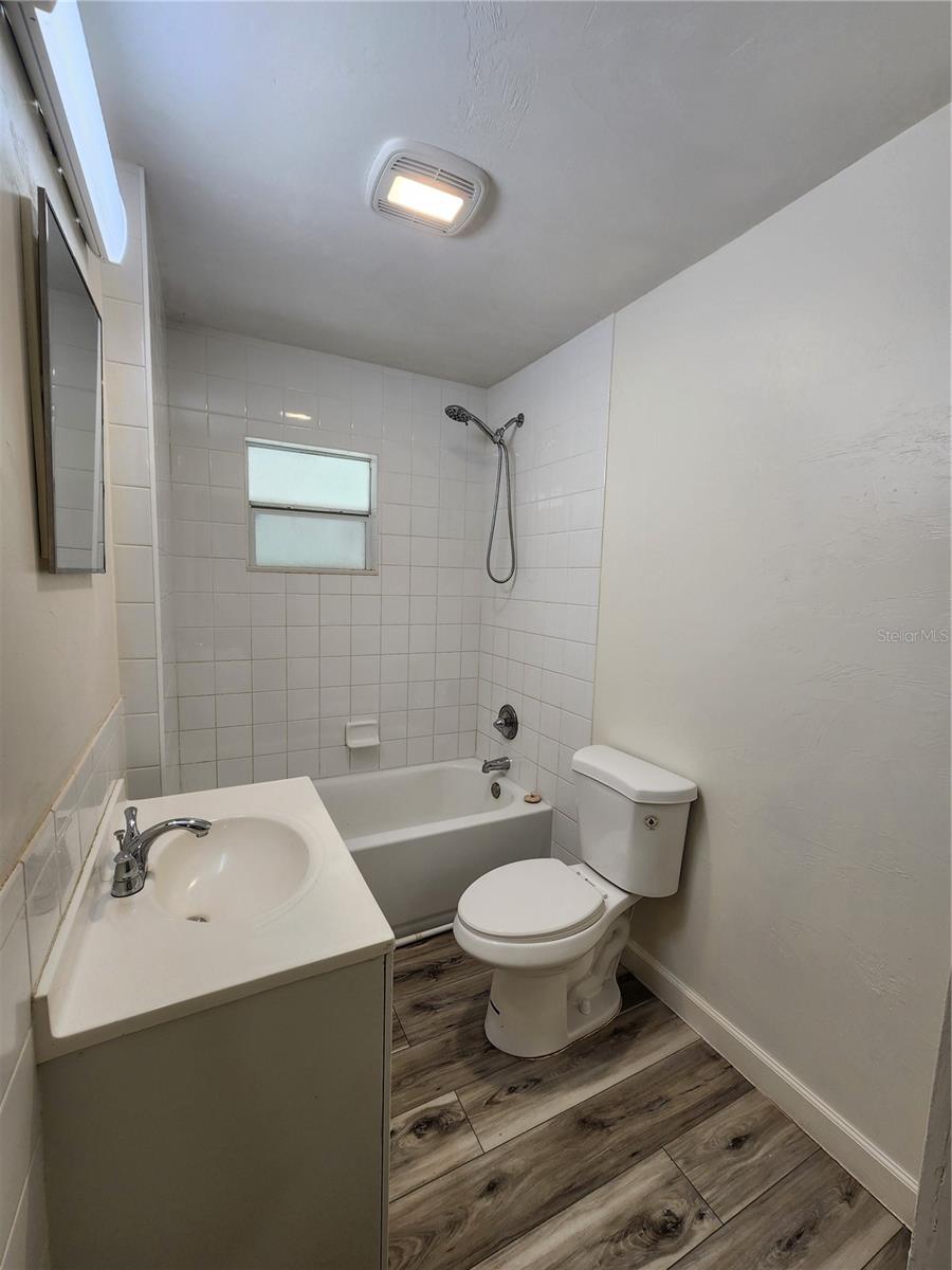 Image 34 of 42 For 1810 47 Terrace