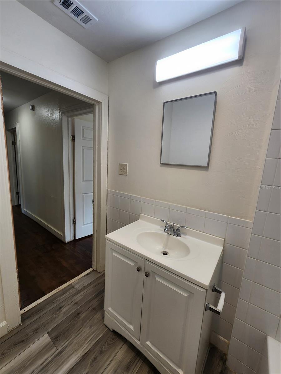 Image 37 of 42 For 1810 47 Terrace