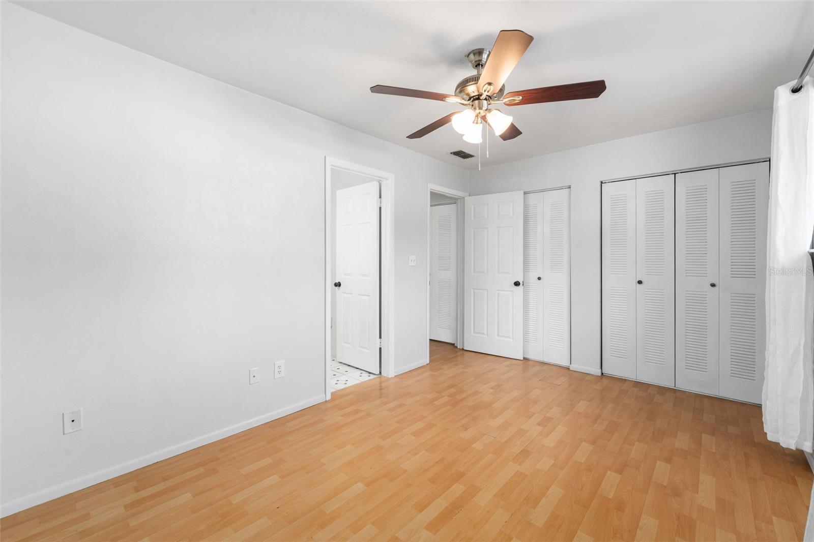 Image 17 of 25 For 6115 12th Place 13 D