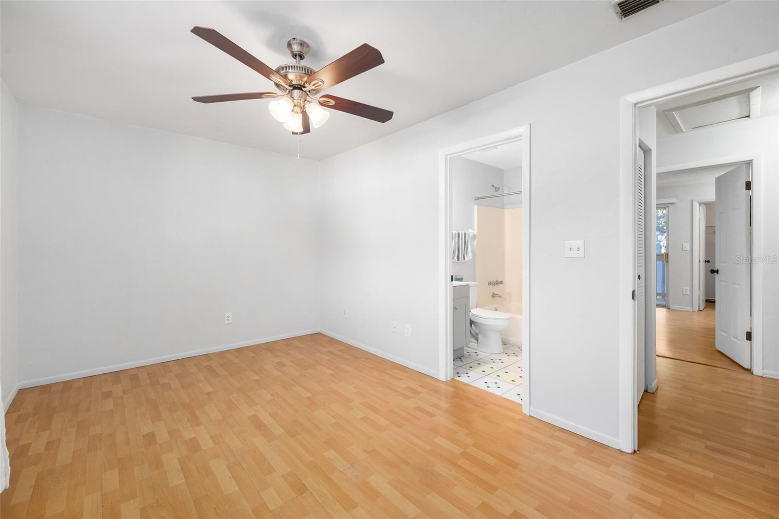 Image 18 of 25 For 6115 12th Place 13 D