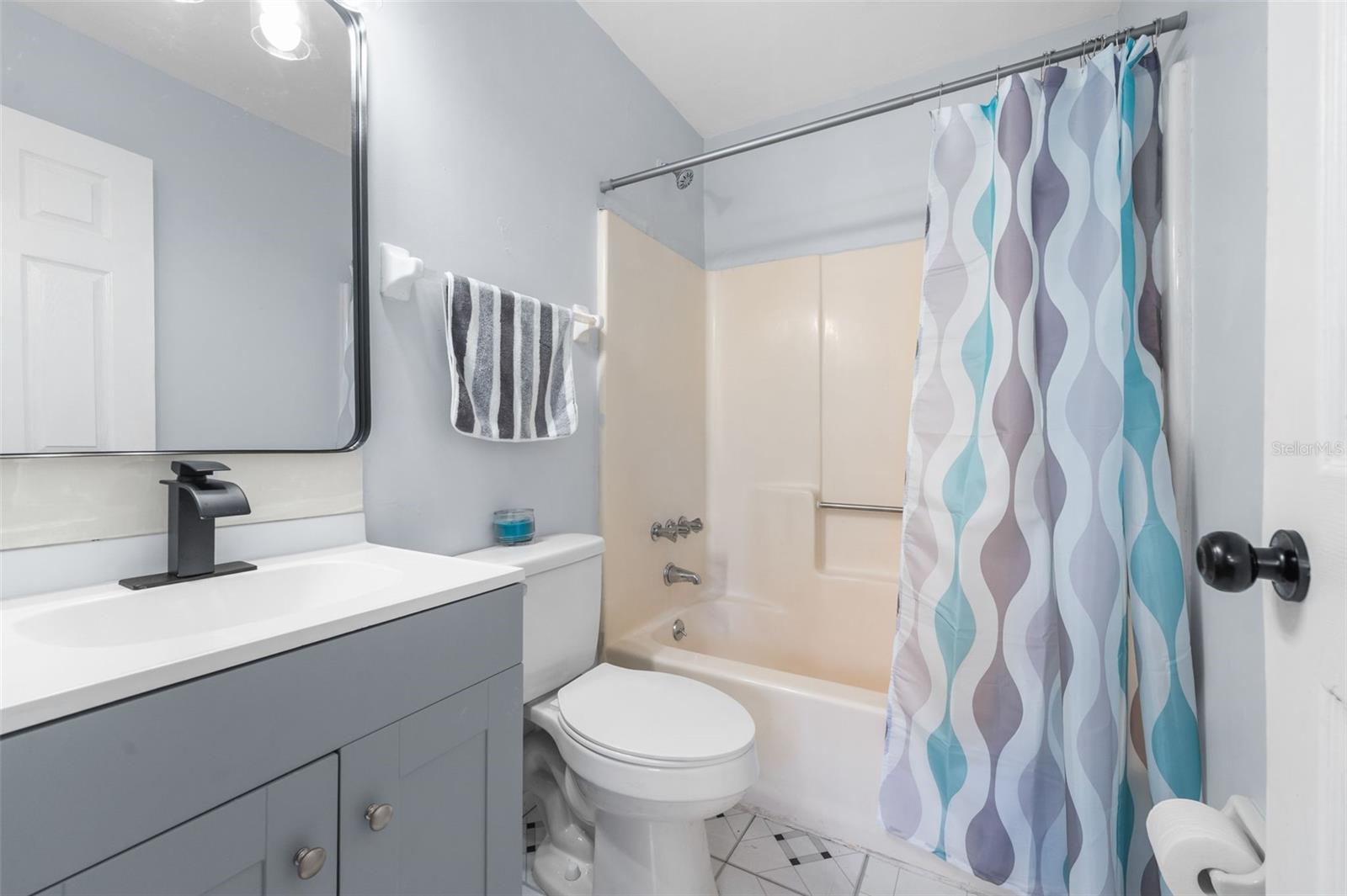 Image 19 of 25 For 6115 12th Place 13 D