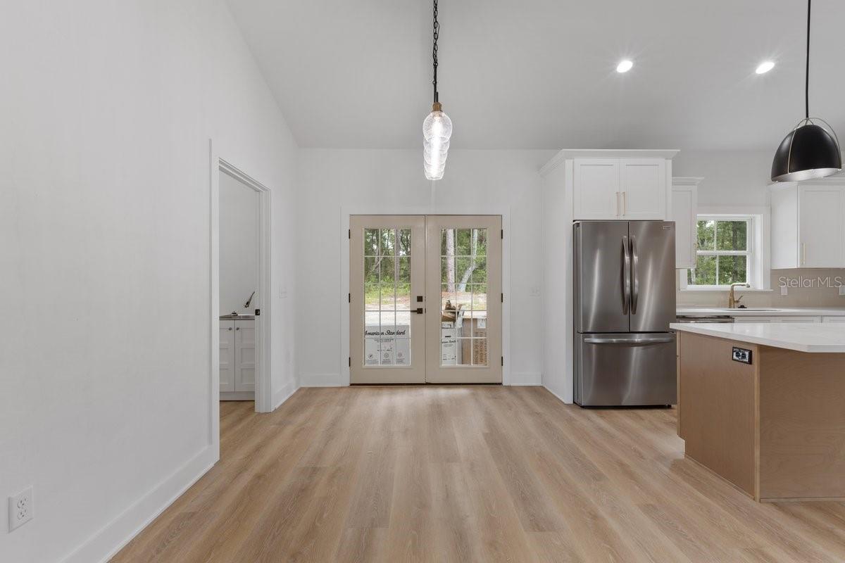 Image 15 of 33 For 17391 81 Terrace