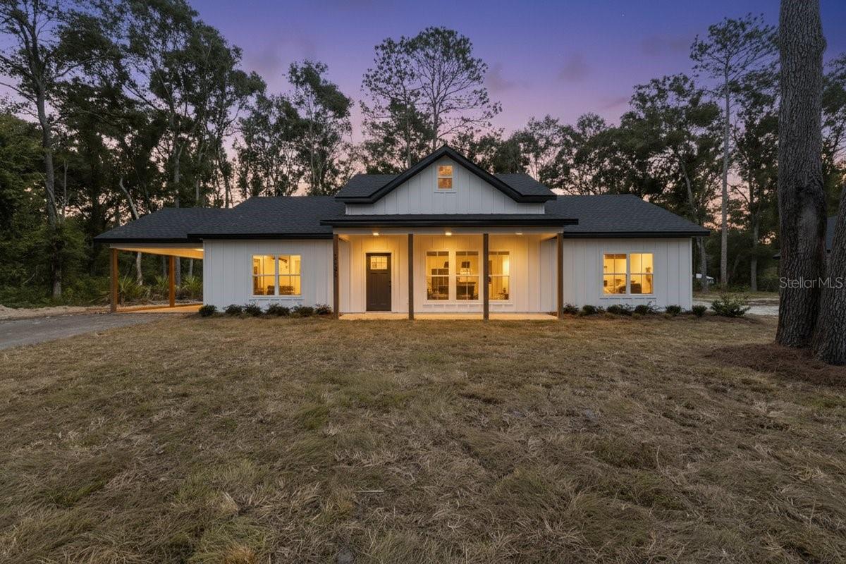 Image 2 of 33 For 17391 81 Terrace