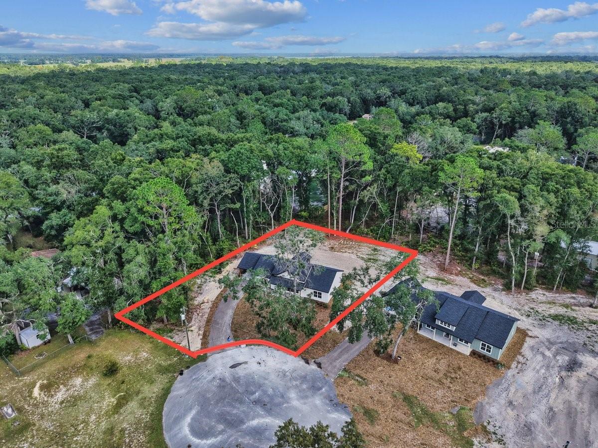 Image 4 of 33 For 17391 81 Terrace