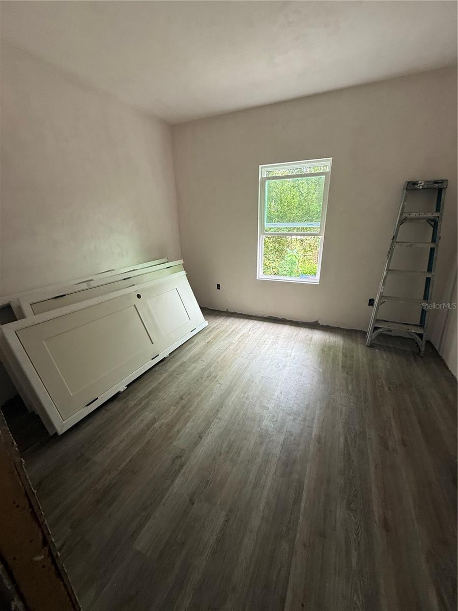 Image 10 of 12 For 813 6th Avenue