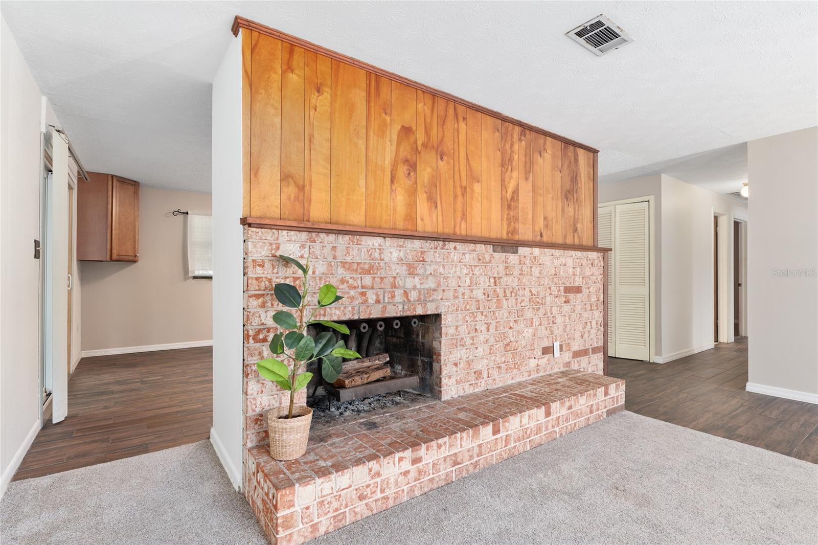 Image 3 of 85 For 630 34th Street