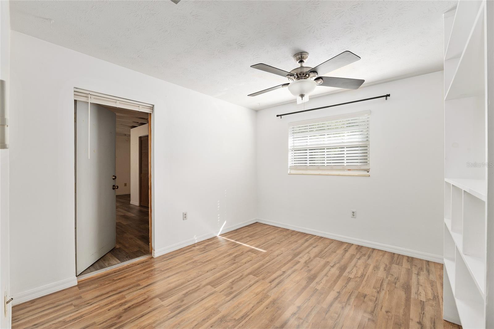 Image 32 of 85 For 630 34th Street