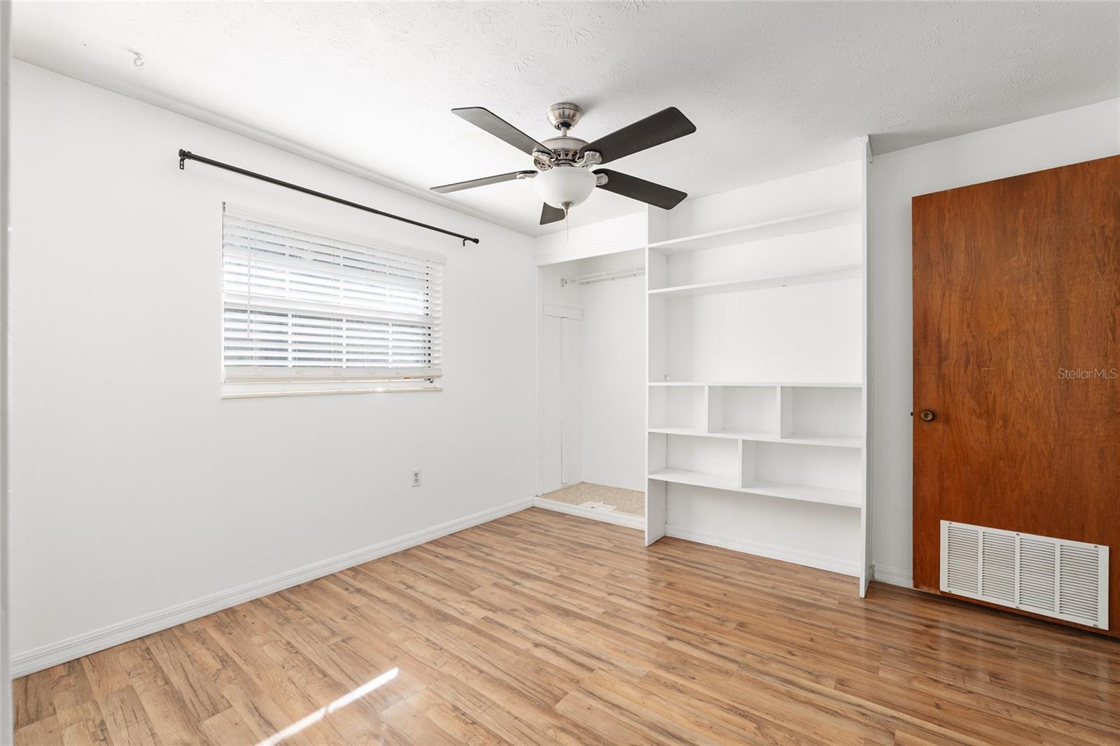 Image 33 of 85 For 630 34th Street