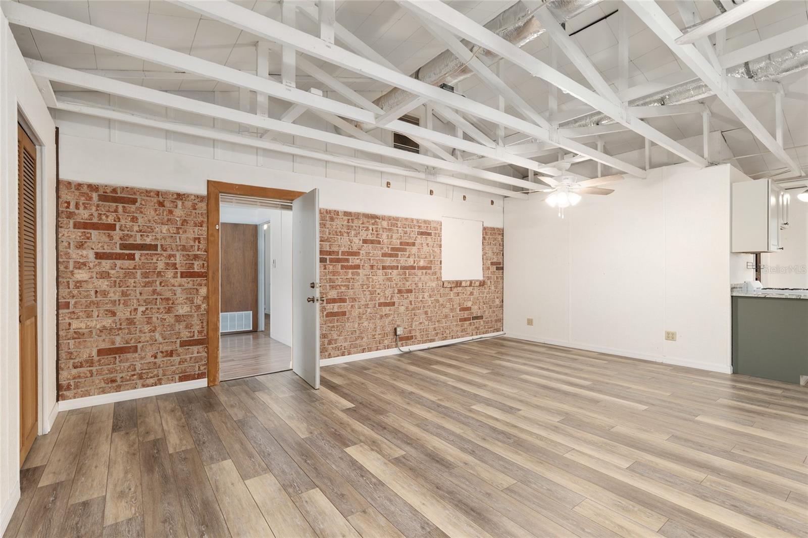 Image 41 of 85 For 630 34th Street