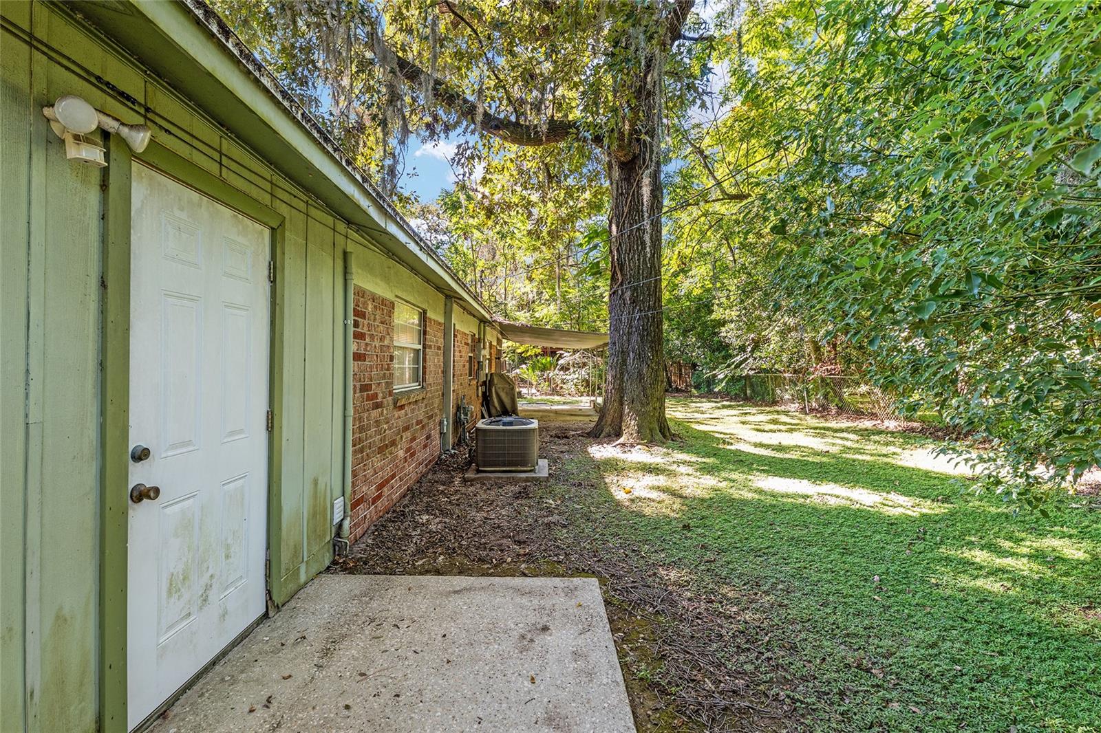 Image 62 of 85 For 630 34th Street