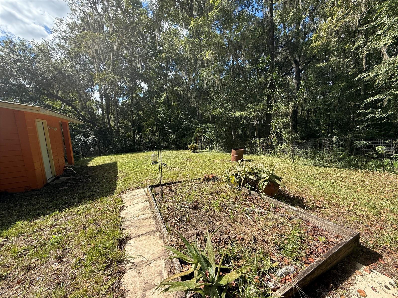 Image 18 of 19 For 1403 1st Street