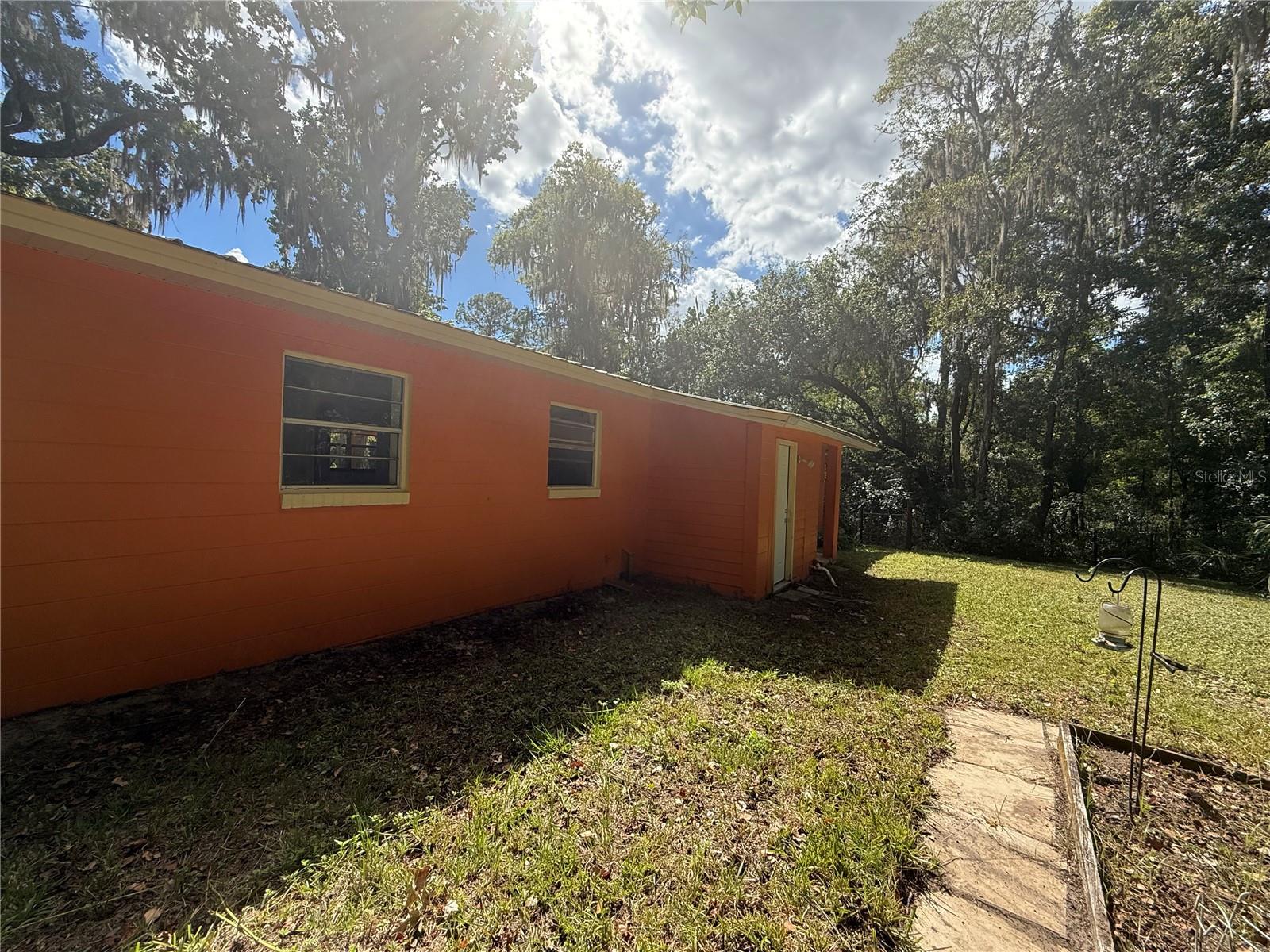 Image 19 of 19 For 1403 1st Street