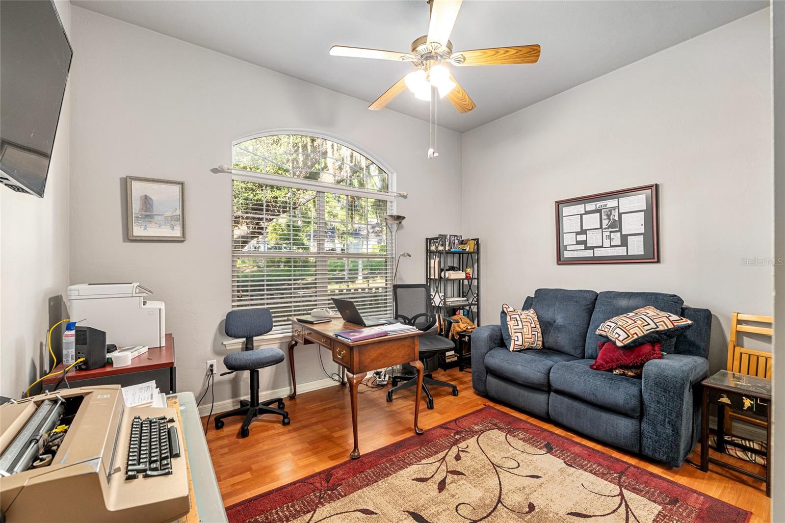 Image 24 of 36 For 10508 32nd Place