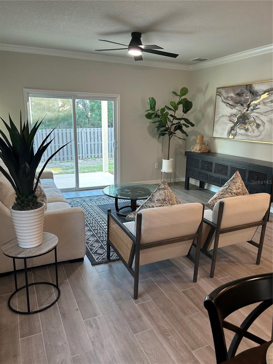 Image 4 of 9 For 13633 14th Place