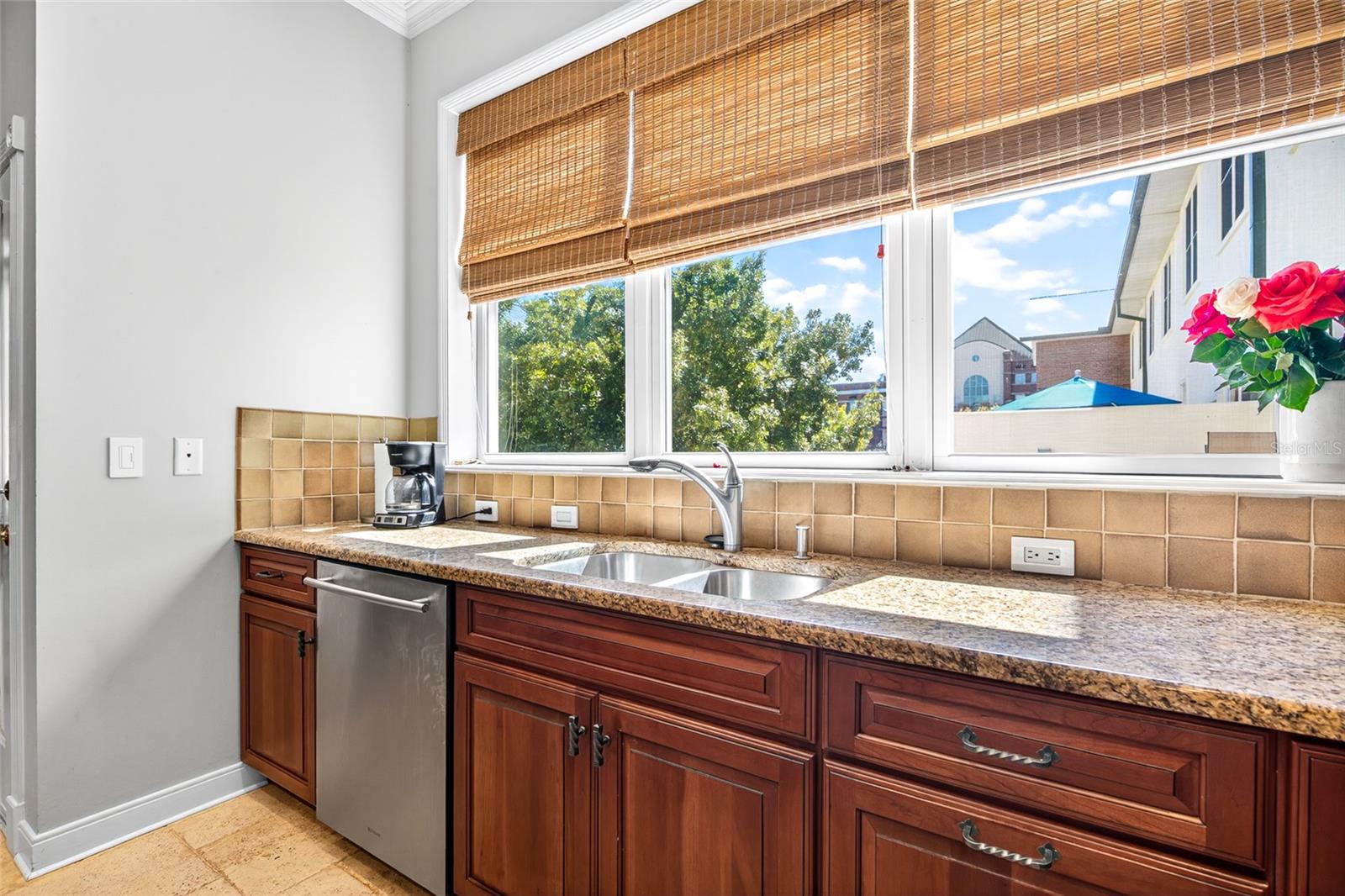 Image 13 of 34 For 323 2nd Avenue