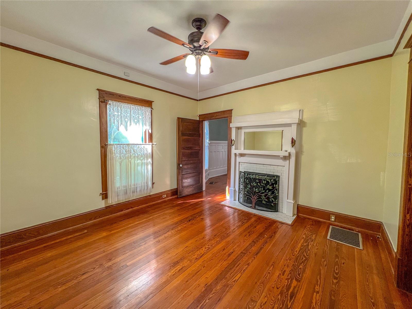 Image 16 of 57 For 516 4th Street