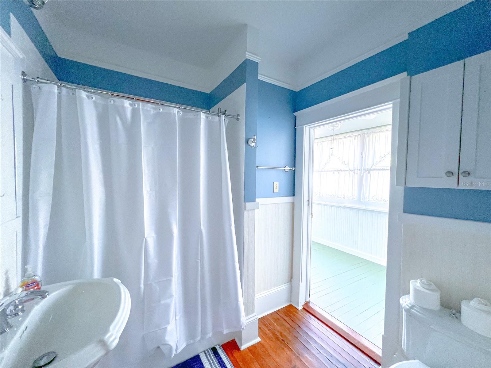 Image 43 of 57 For 516 4th Street