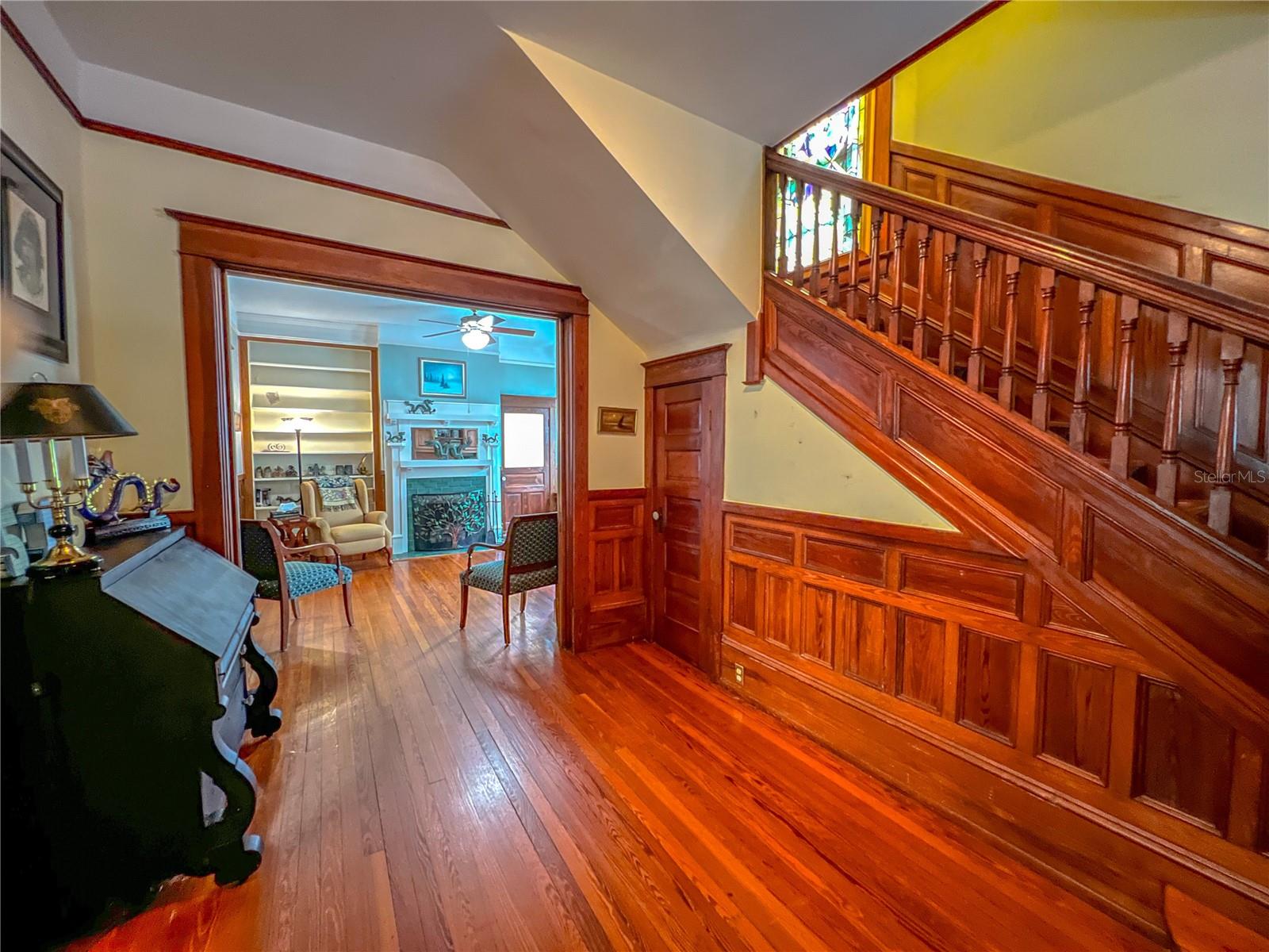 Image 9 of 57 For 516 4th Street