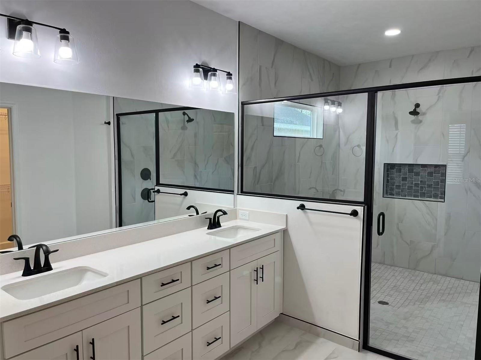 Image 4 of 10 For 6686 12th Lane