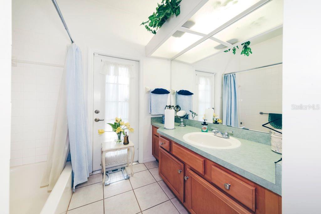 Image 20 of 35 For 19326 101st Place Road