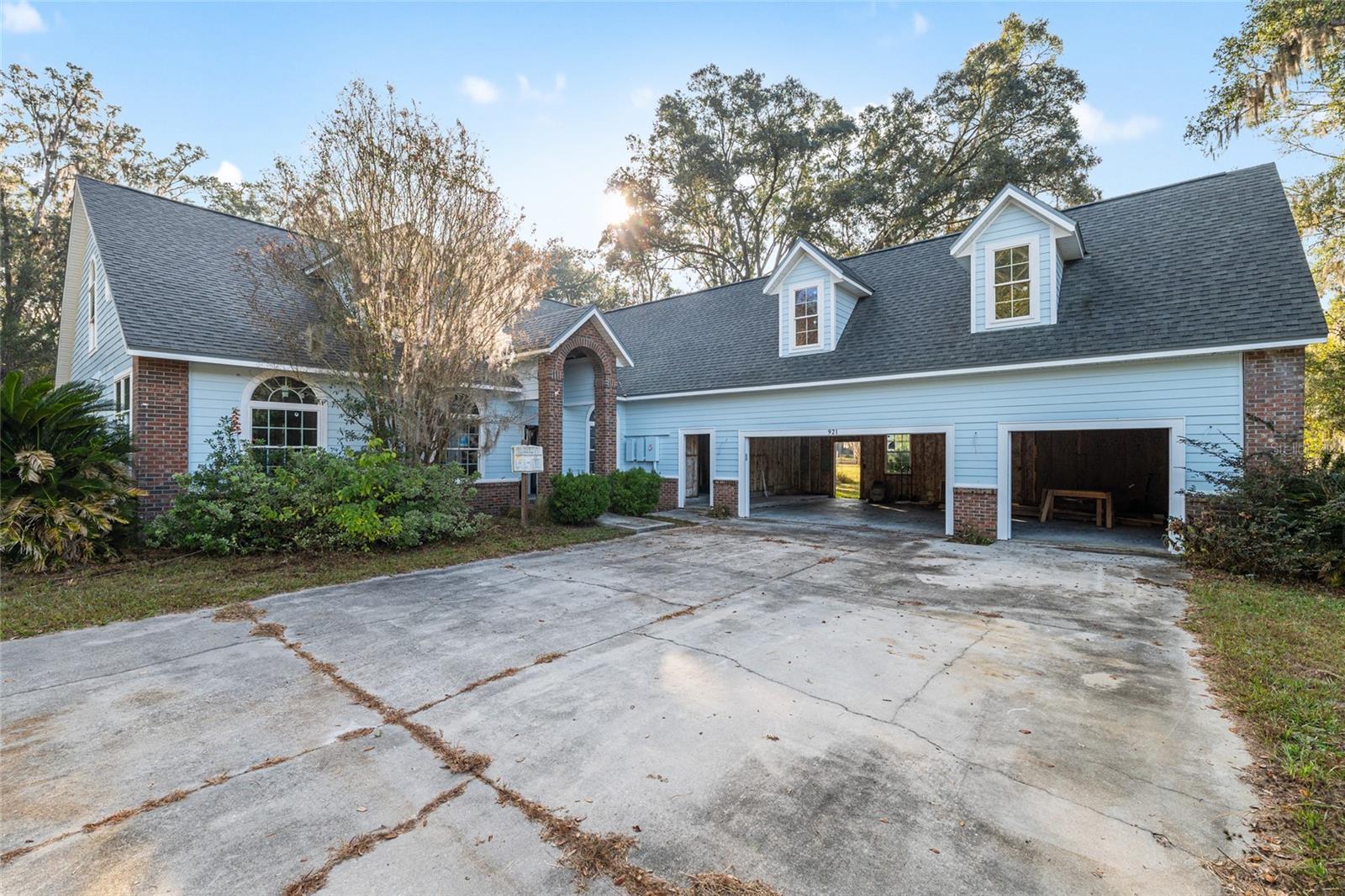 Image 11 of 50 For 921 170th Street